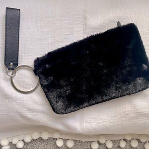NY&C black velvet fur envelope handbag